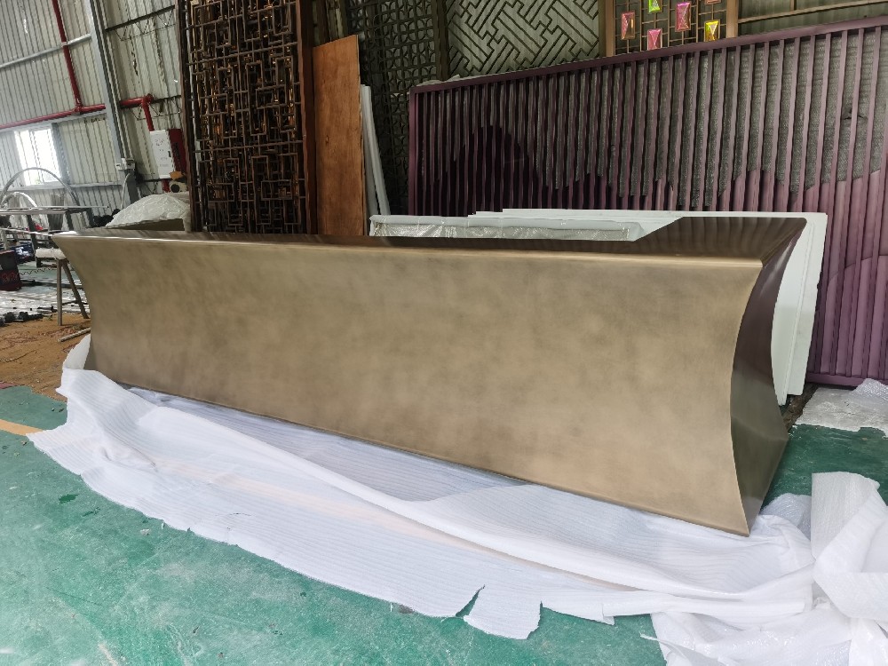 黃古銅亂紋不銹鋼弧形吧臺